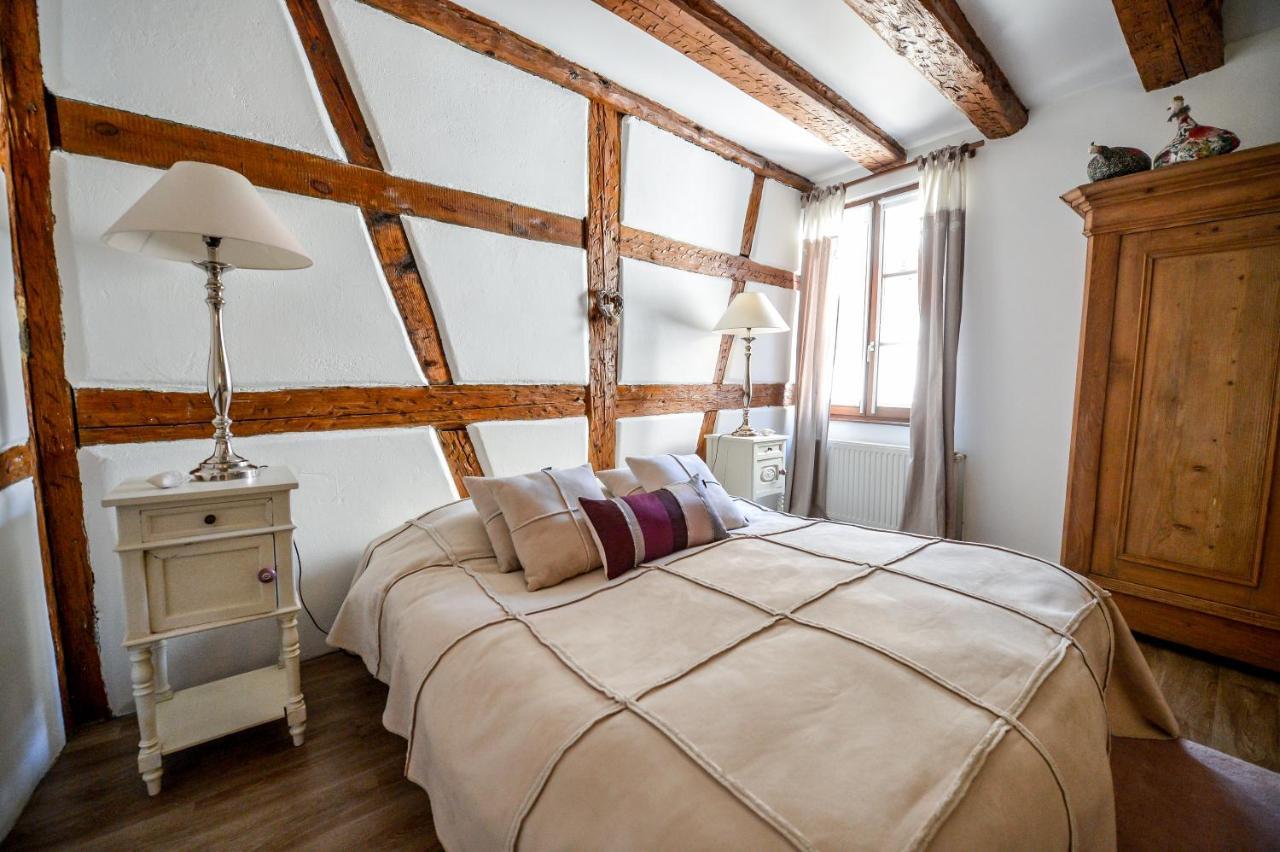 Les Appartements De Louise Riquewihr Exterior photo